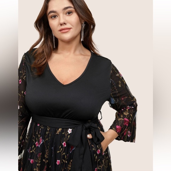BloomChic Plus Size 2XL Floral Embroidered Mesh Patchwork Bell Sleeve Dress - Picture 2 of 6
